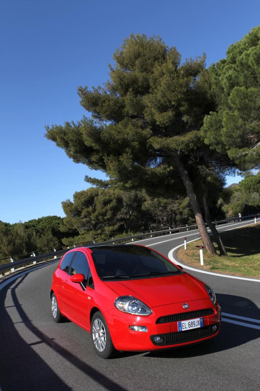 Fiat Punto 2012 года  (фото 22 из 44)
